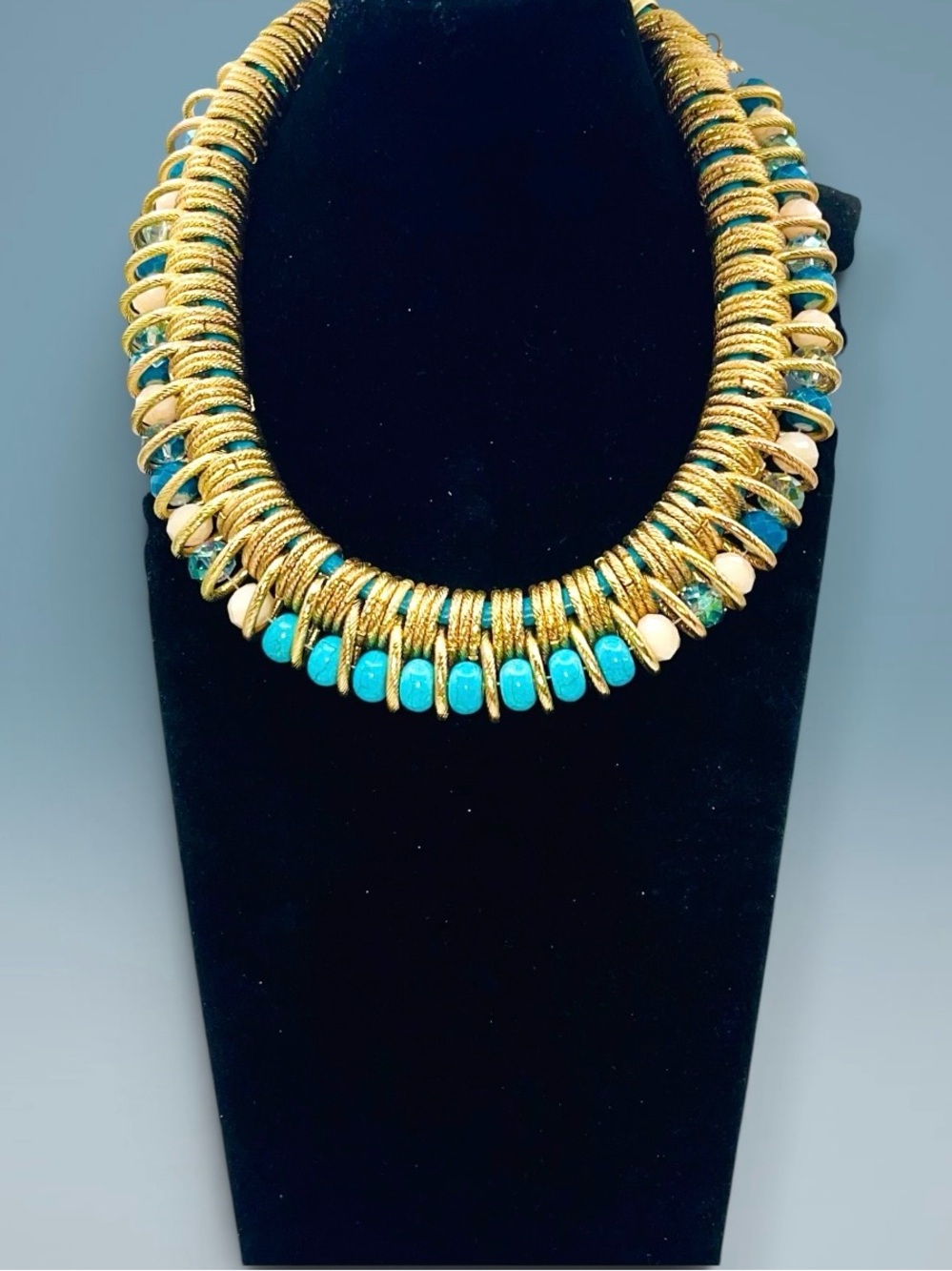 Gorgeous Vtg Gold Tone Chunky Ribbed Collar Necklace Faux Turquoise Statement